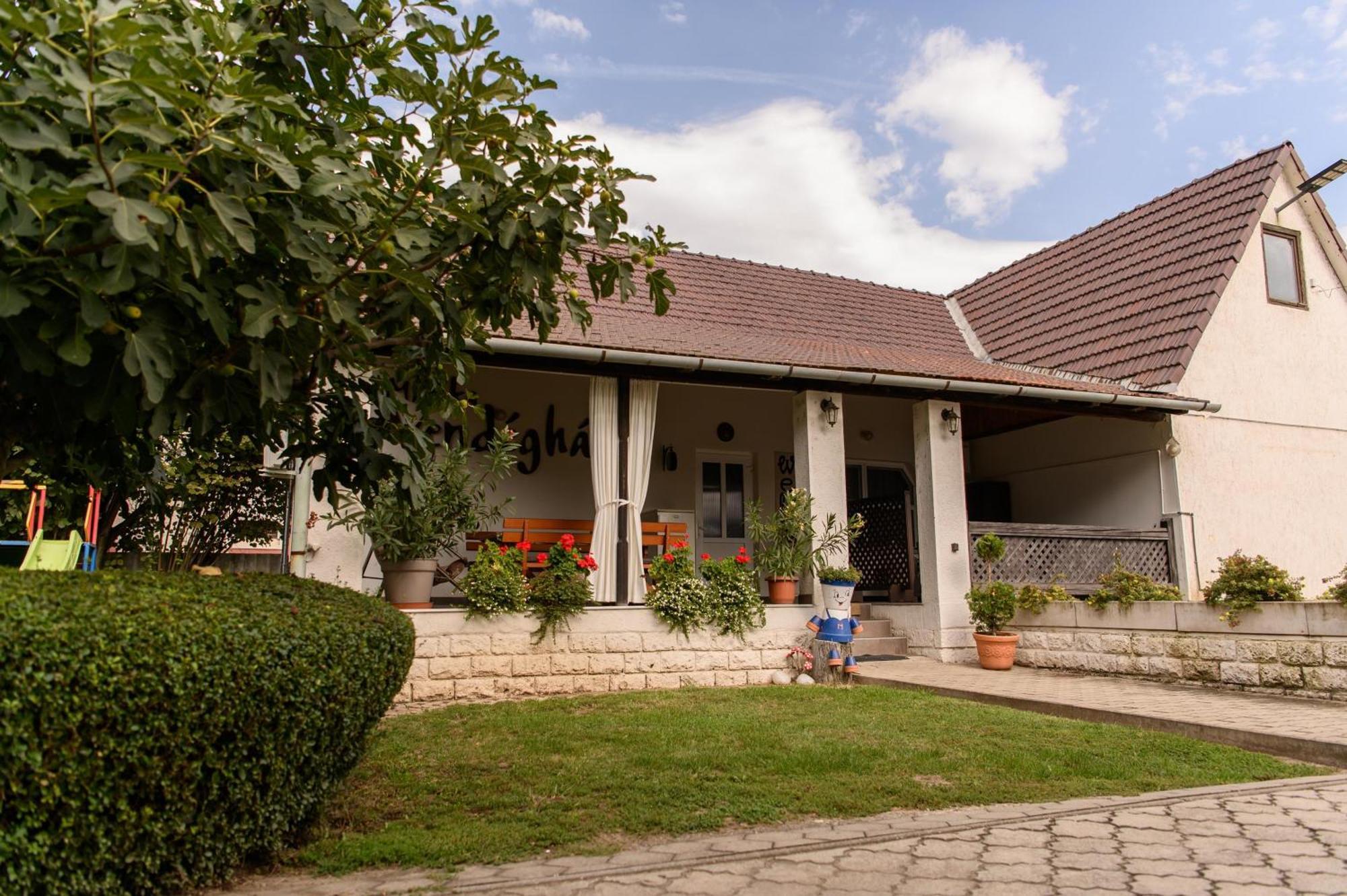 Marika Vendeghaza Hotel Tokaj Exterior foto